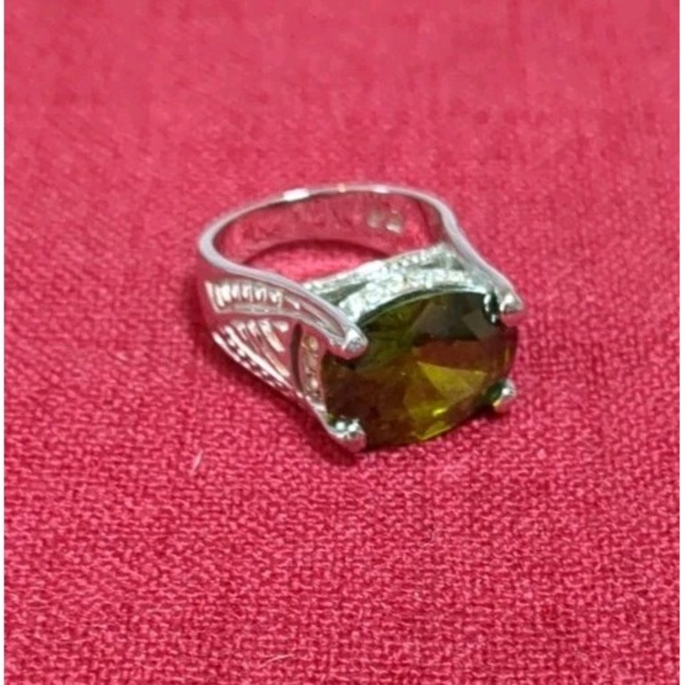 Premier Designs "Paramount" Silver Tone/Green Stone Ring Sz 7 Cocktail Statement